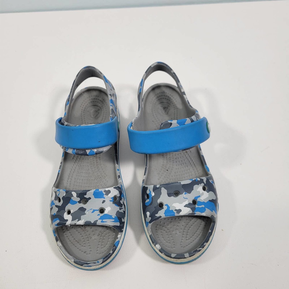 Crocs Girls Blue & Gray Camo Print Sandals Size 3  80322-2590